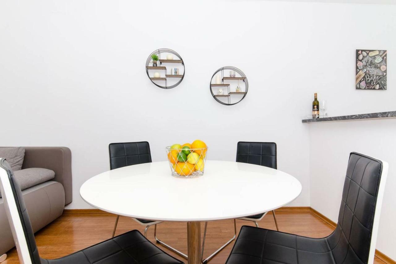 Apartment Sara Split Extérieur photo